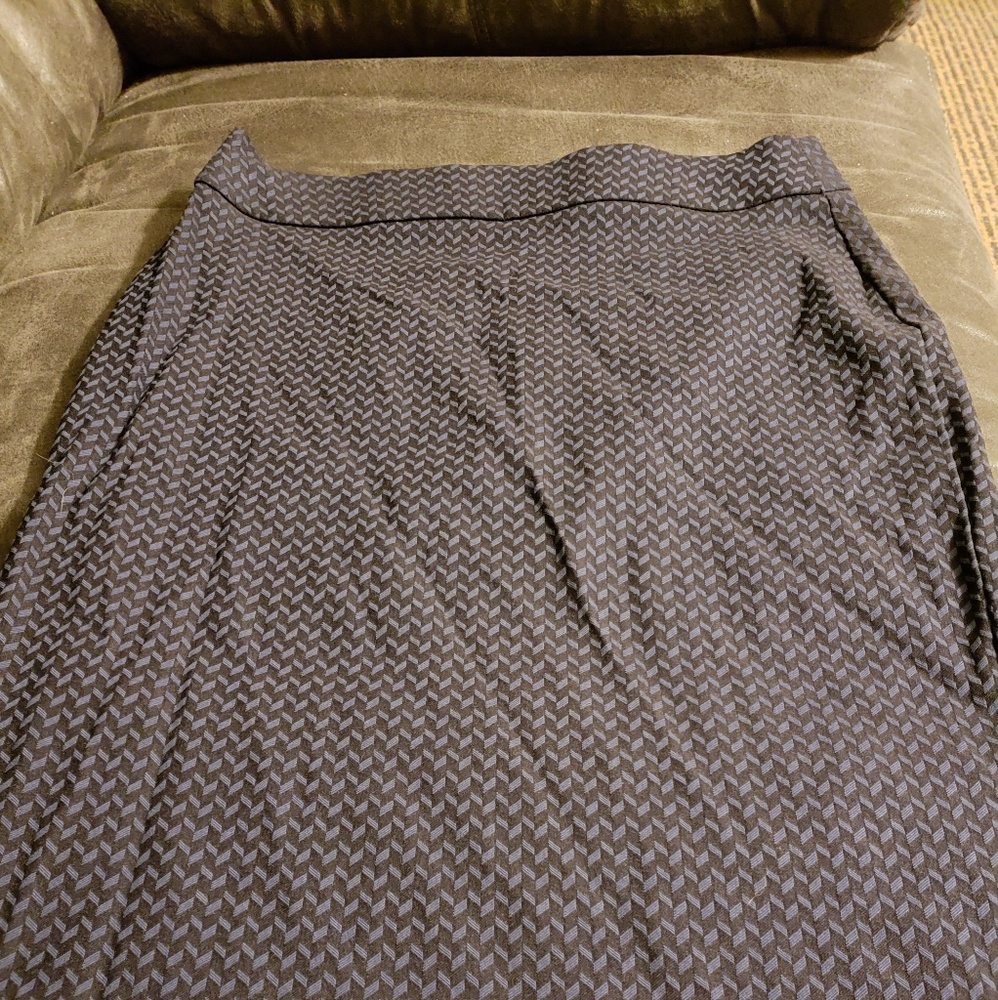Elle skirt